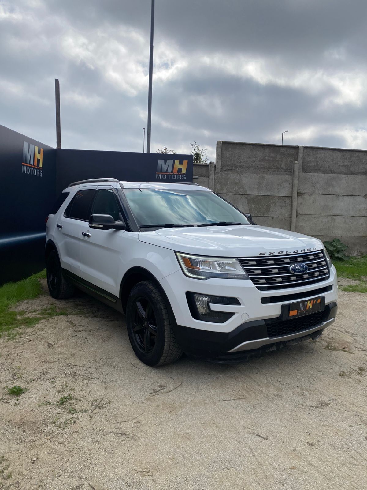 FORD EXPLORER 2016
