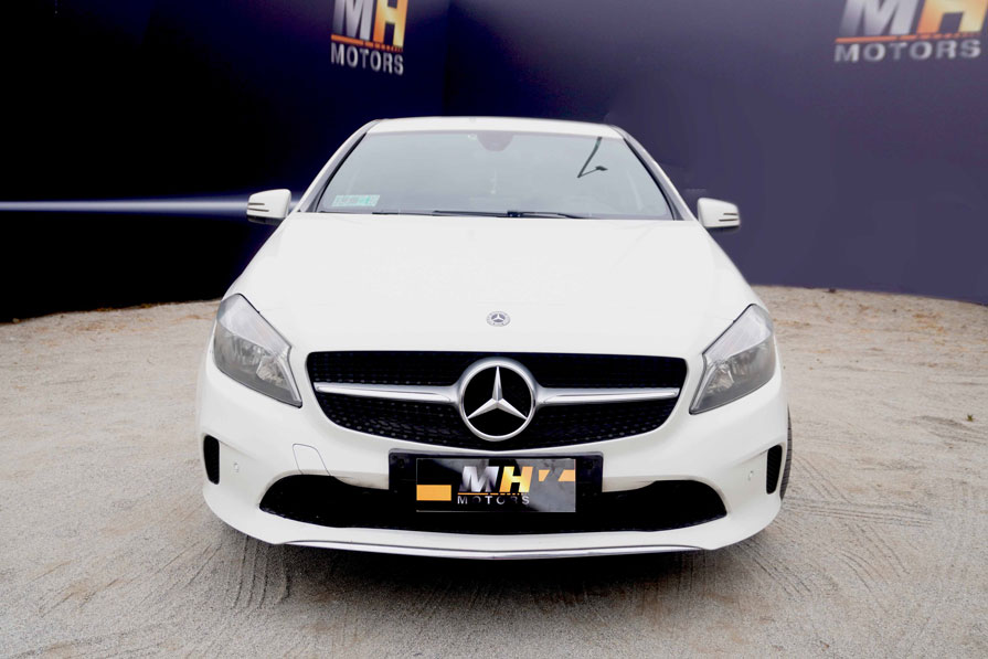 MERCEDES BENZ A200  2018